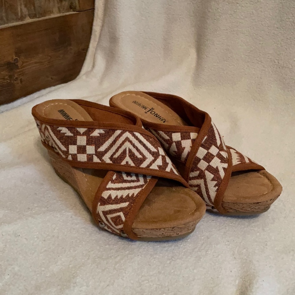 Minnetonka Wedge Sandals